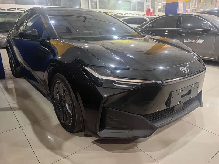 Фото 2 - Toyota bZ3