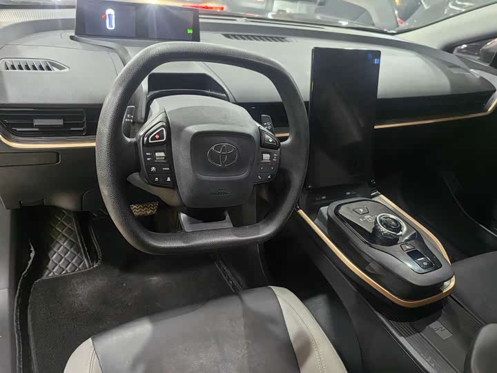 Фото 4 - Toyota bZ3