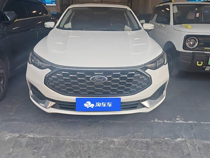 Фото 2 - Ford Escort