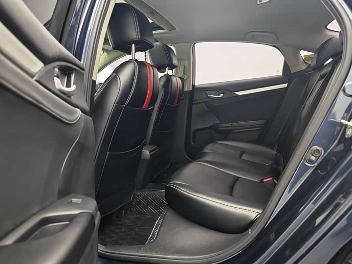 Фото 6 - Honda Civic