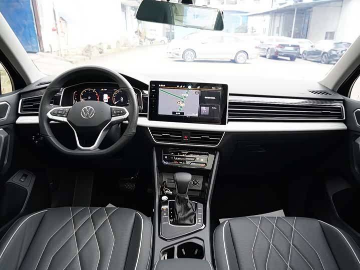 Фото 5 - Volkswagen Tiguan L Pro