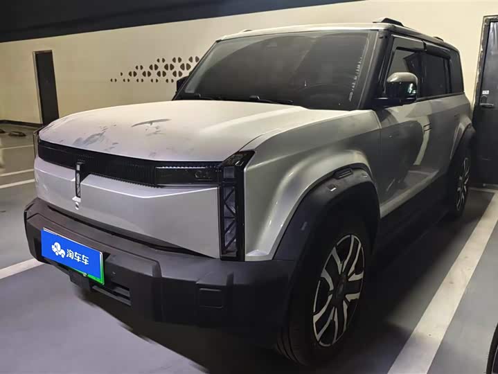 Фото 1 - Chery iCar 03