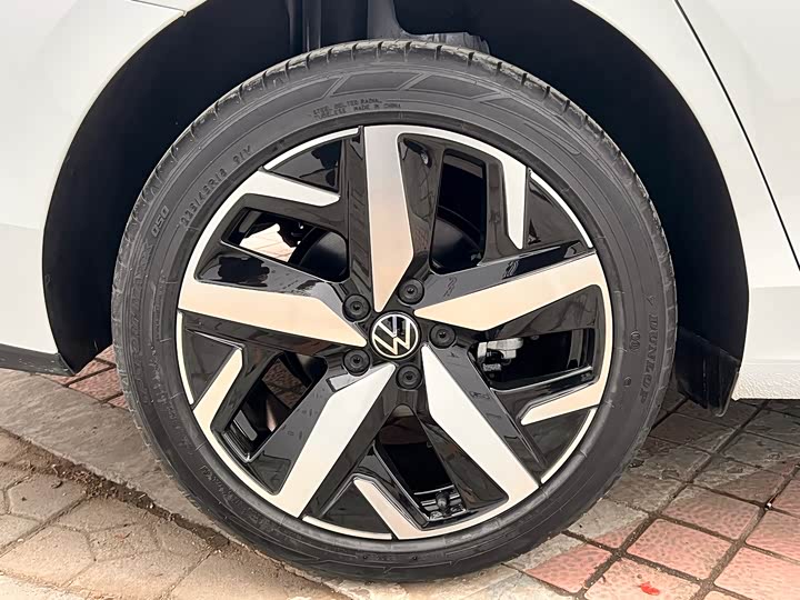 Фото 7 - Volkswagen Lamando L