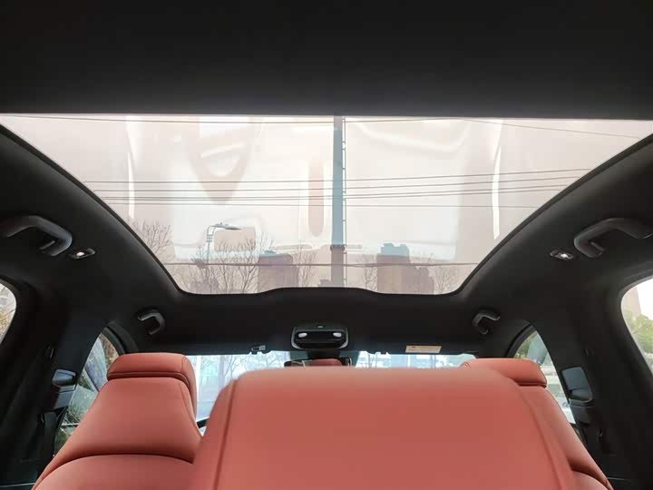 Фото 8 - Nio EC6