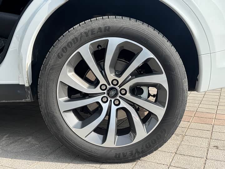 Фото 7 - Land Rover Discovery Sport