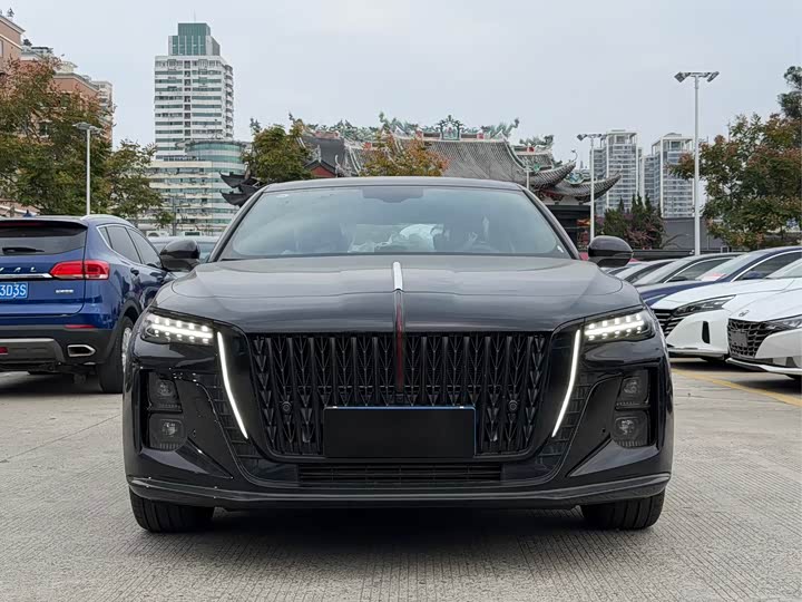 Фото 2 - Hongqi H5