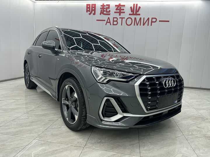 Фото 2 - Audi Q3