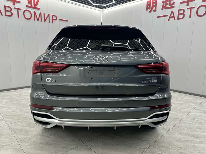 Фото 9 - Audi Q3