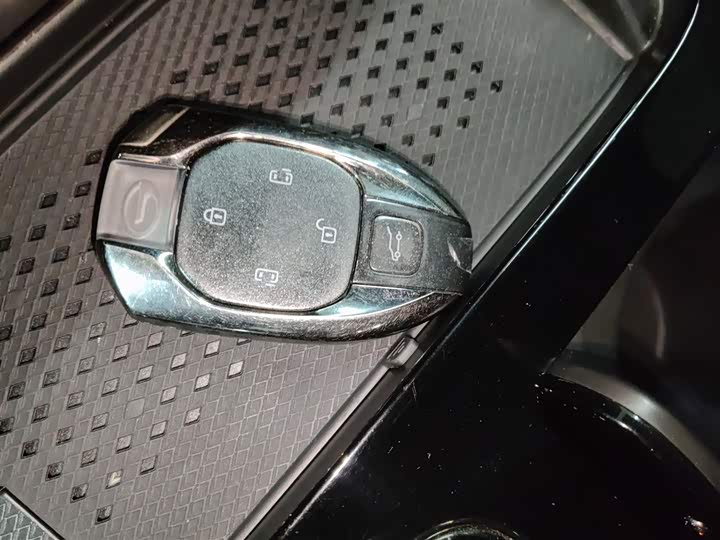 Фото 9 - GAC Trumpchi E9