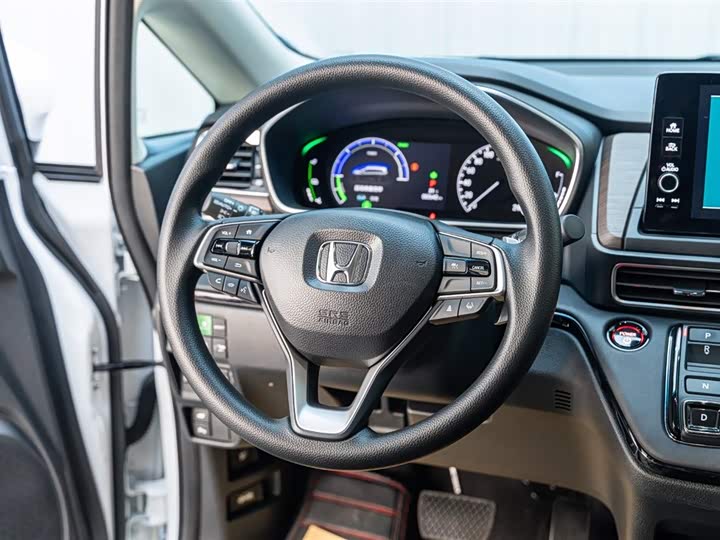 Фото 7 - Honda Odyssey