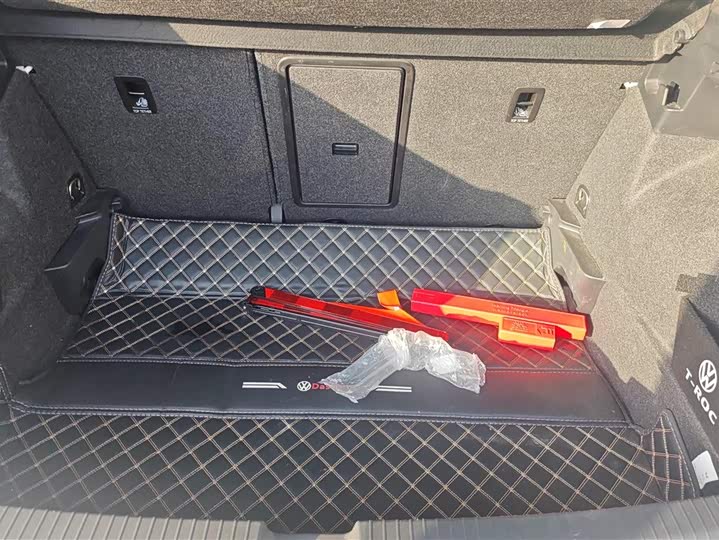 Фото 4 - Volkswagen T-Roc