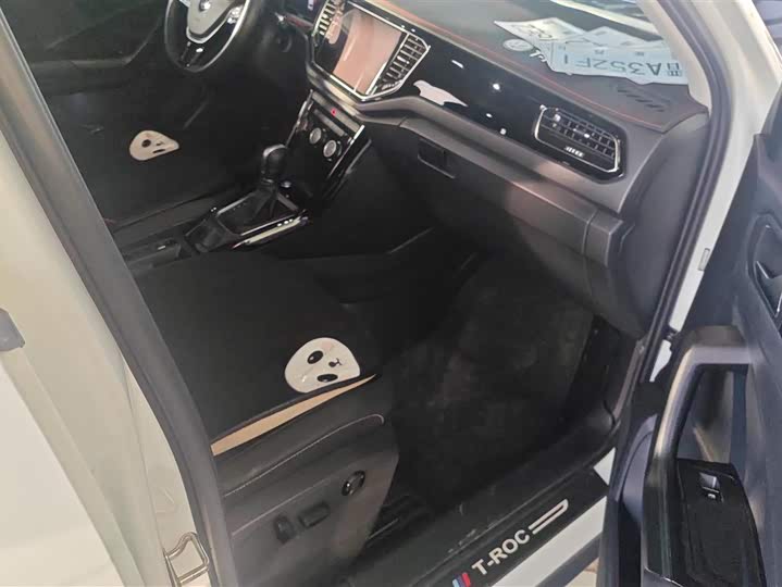 Фото 8 - Volkswagen T-Roc