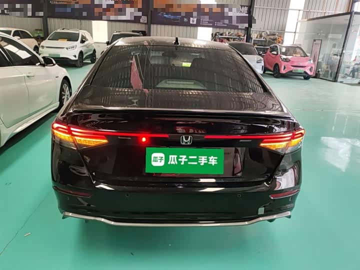 Фото 6 - Honda Accord