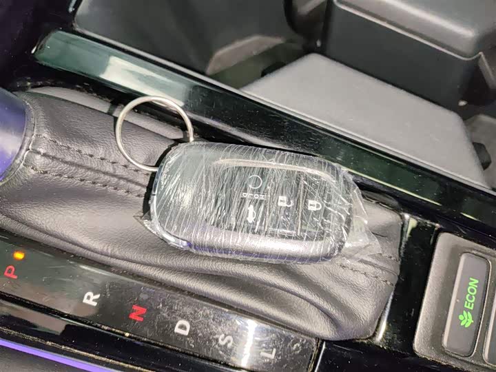 Фото 9 - Honda Accord