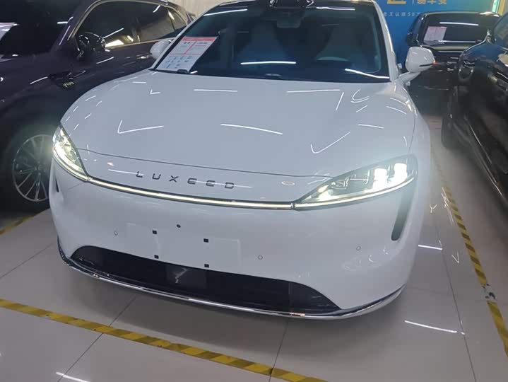 Фото 1 - Luxeed R7