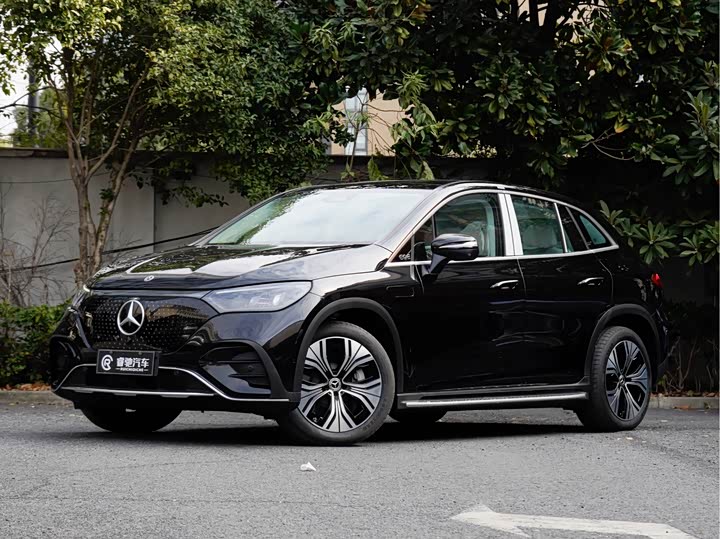 Фото 2 - Mercedes-Benz EQE SUV