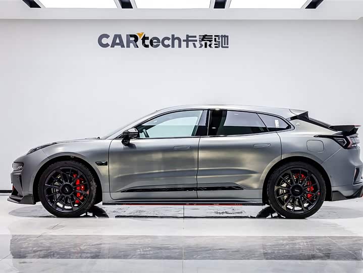 Фото 3 - Zeekr 001 FR