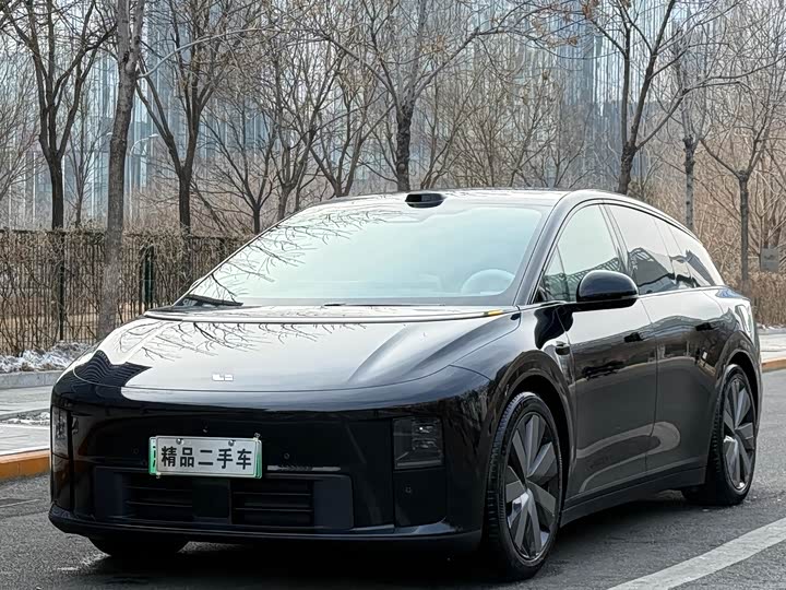 Фото 1 - LiXiang i6