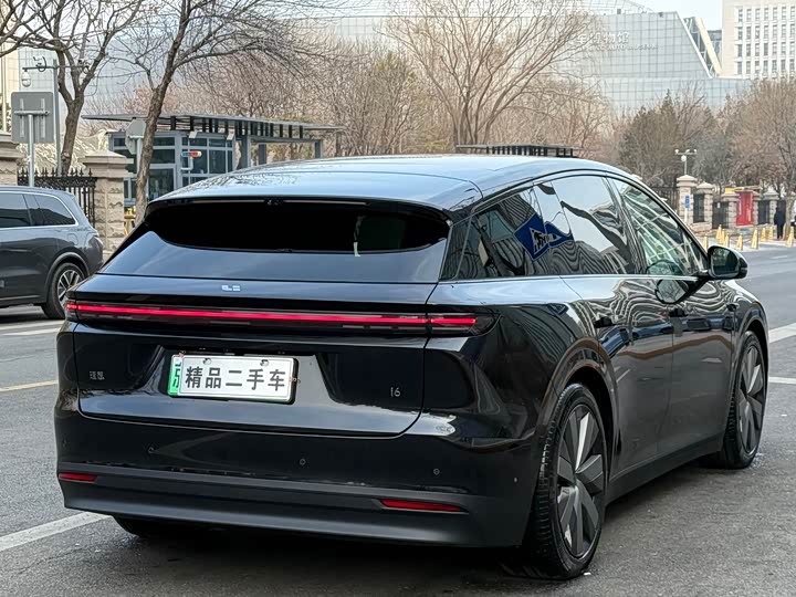 Фото 6 - LiXiang i6