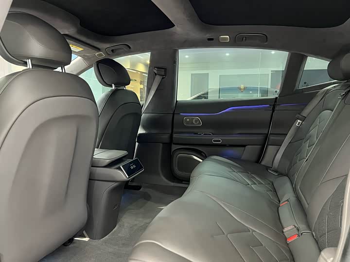 Фото 9 - Nio ET7