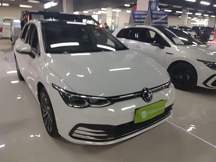 Фото 4 - Volkswagen Golf