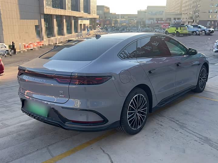 Фото 7 - BYD Han