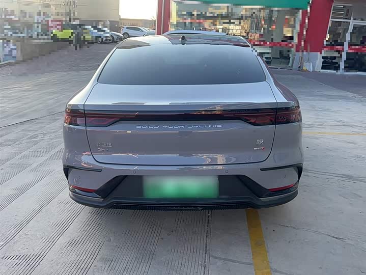 Фото 9 - BYD Han