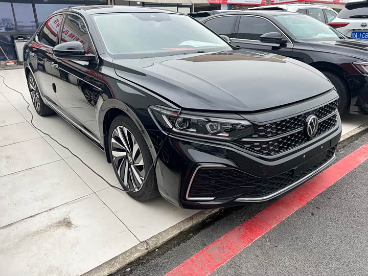 Фото 3 - Volkswagen Passat