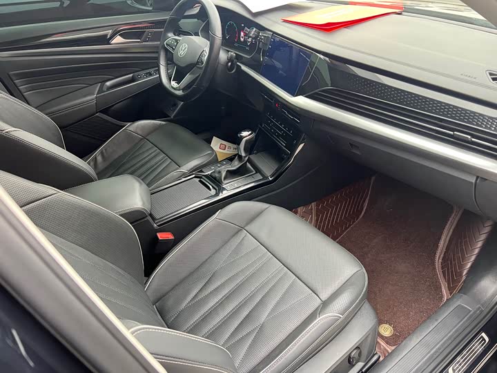 Фото 7 - Volkswagen Passat