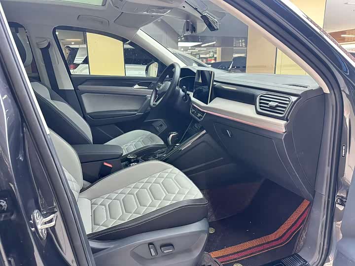 Фото 4 - Volkswagen Tayron