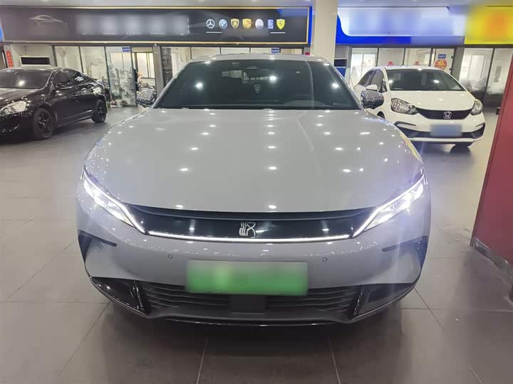 Фото 3 - BYD Han