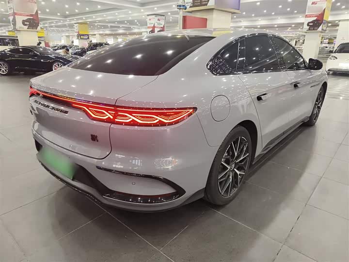 Фото 7 - BYD Han