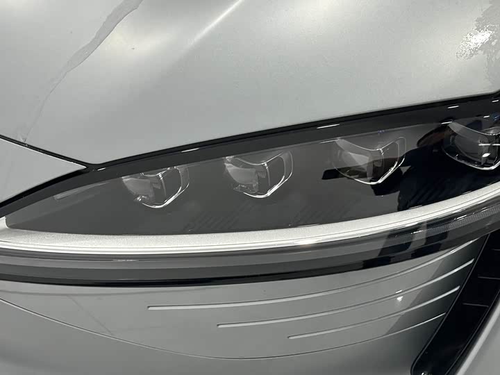 Фото 7 - Luxeed S7