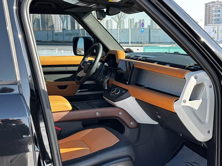 Фото 7 - Land Rover Defender