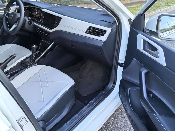 Фото 4 - Volkswagen Lavida