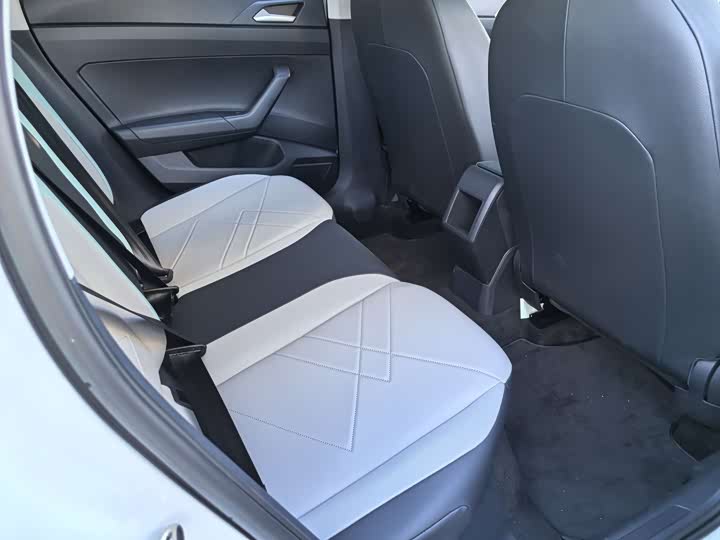 Фото 6 - Volkswagen Lavida