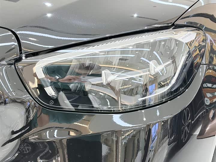 Фото 6 - Mercedes-Benz E-Class