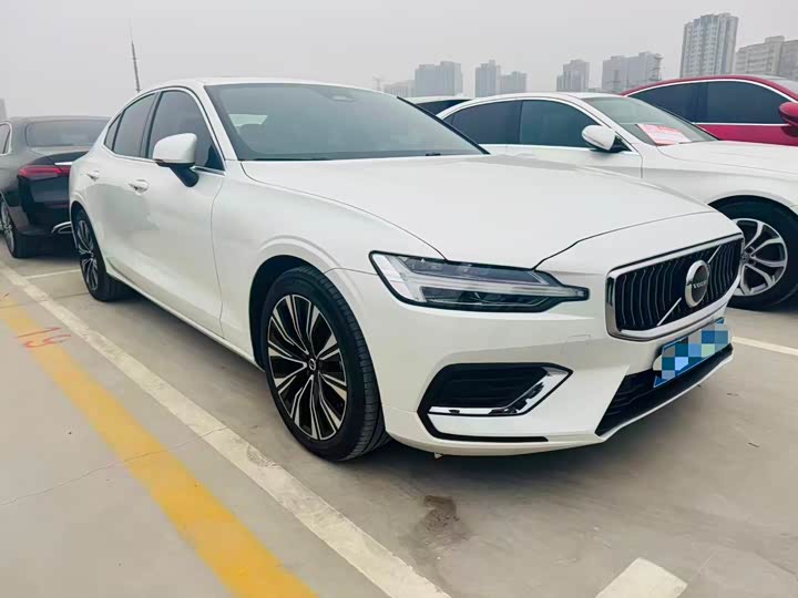 Фото 3 - Volvo S60