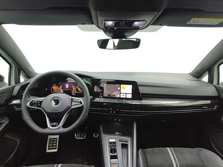 Фото 9 - Volkswagen Golf