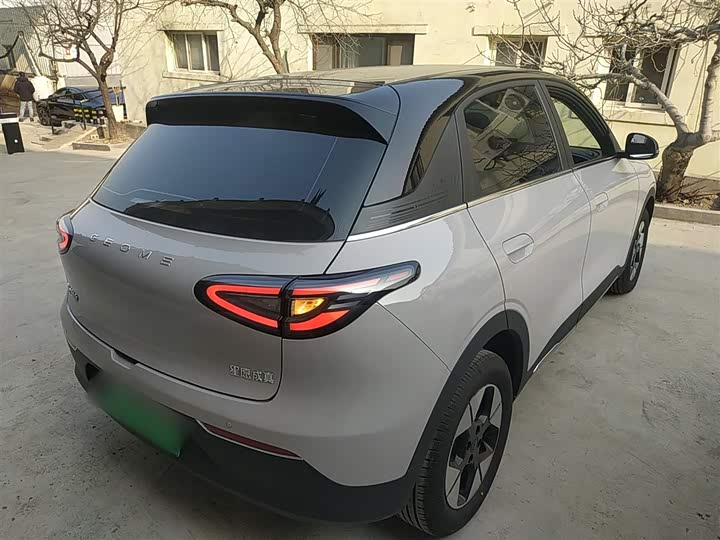 Фото 7 - Geely Galaxy Geome