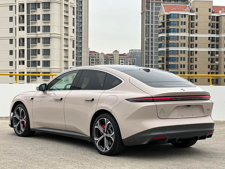 Фото 7 - Nio ET5