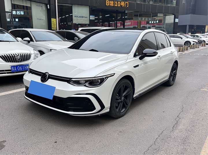 Фото 1 - Volkswagen Golf