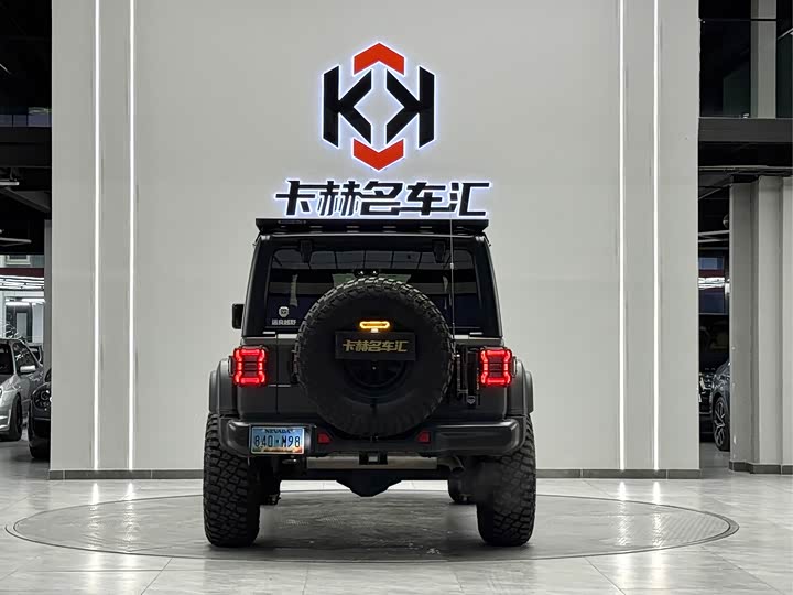 Фото 5 - Jeep Wrangler