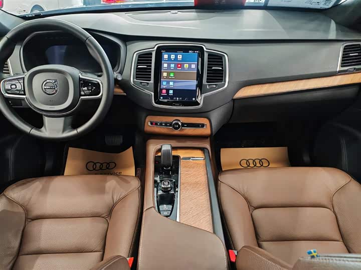 Фото 3 - Volvo XC90