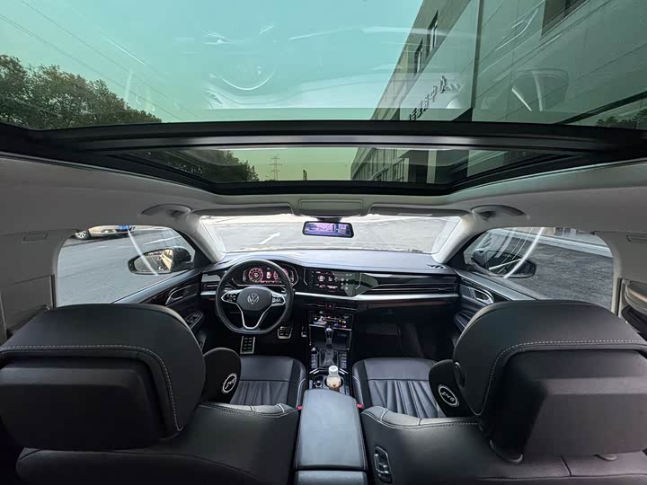 Фото 5 - Volkswagen Passat