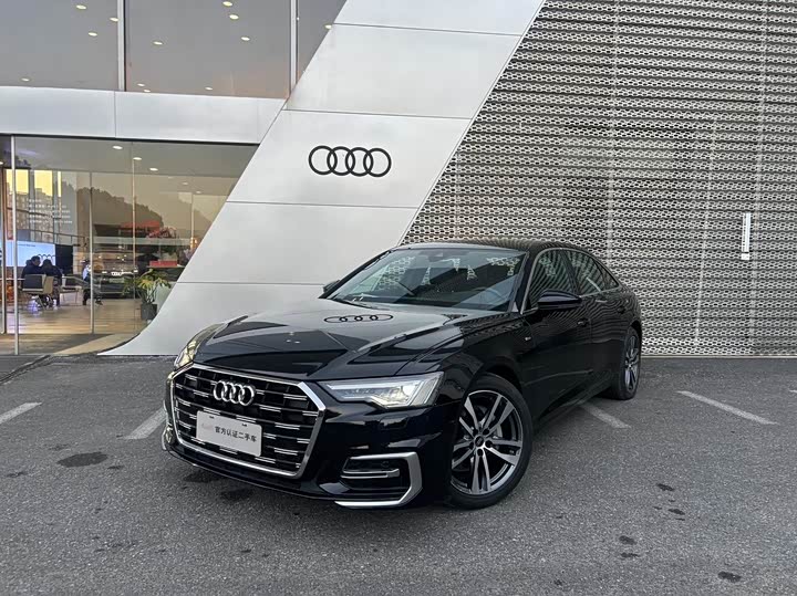 Фото 1 - Audi A6L