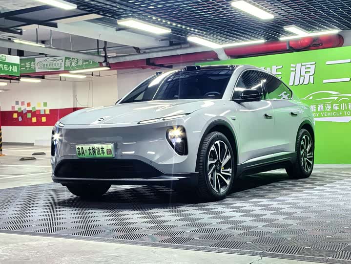 Фото 1 - Nio EC6