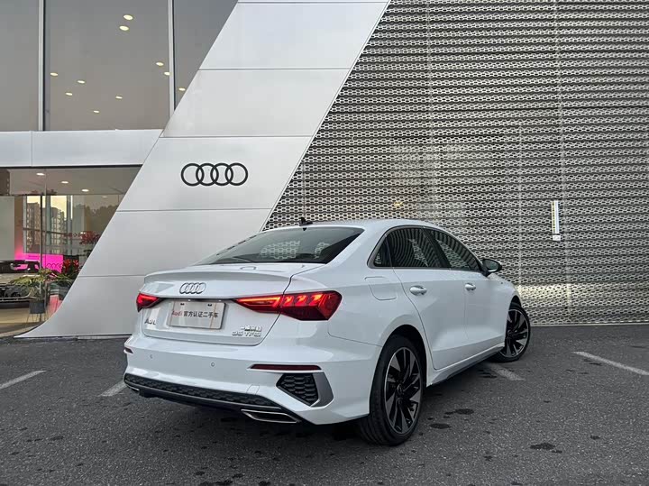 Фото 4 - Audi A3