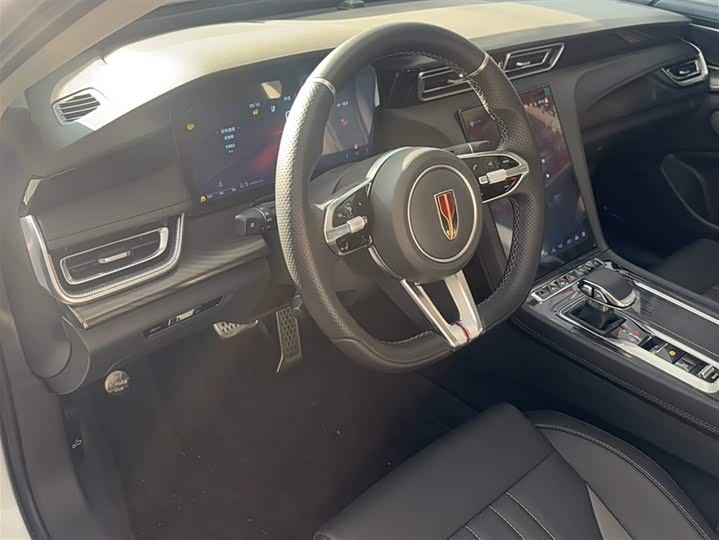 Фото 2 - Hongqi H6