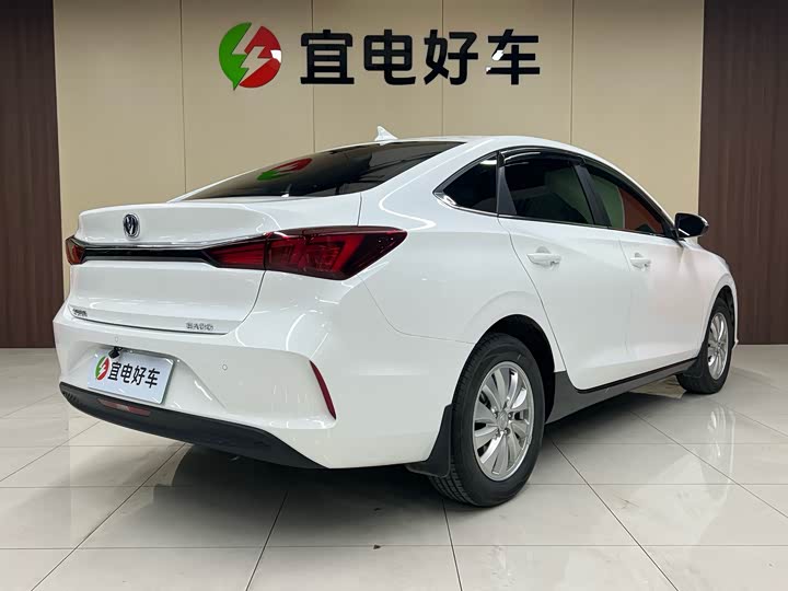 Фото 5 - Changan Eado EV